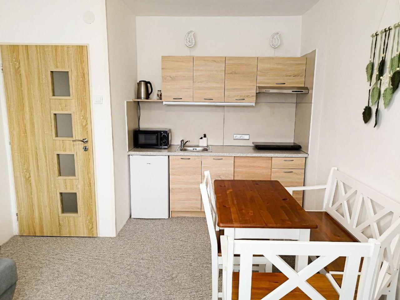 Vivi Apartments ลิฟตอฟสกีมิคูลาช ภายนอก รูปภาพ