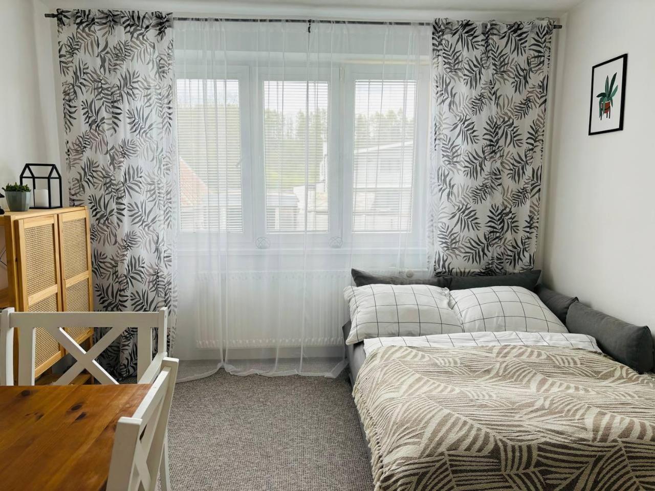Vivi Apartments ลิฟตอฟสกีมิคูลาช ภายนอก รูปภาพ